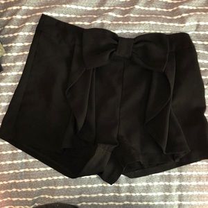 Cute black short shorts with bow